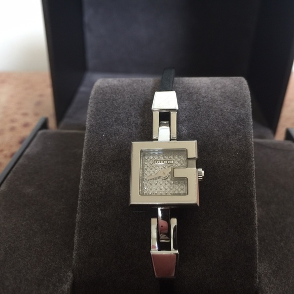 🎉HP🎉 $1,795 Gucci Diamond Stainless Steel Watch - Picture 3 of 8